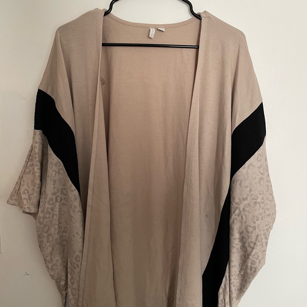 Women's Beige and Black Sweater